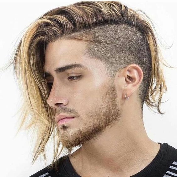 Cabelo raspado de um lado deals só masculino